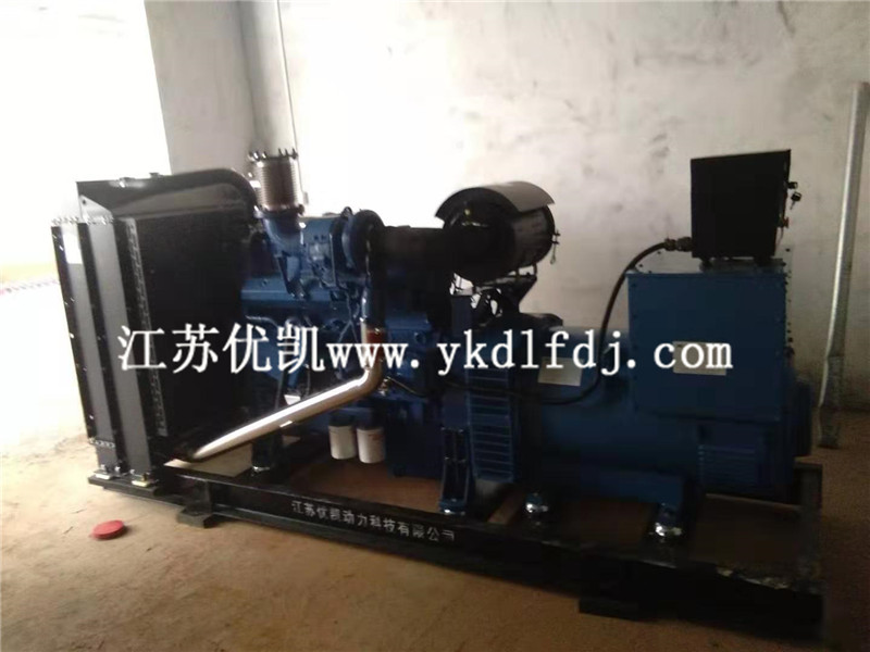 2021年8月13日，玉柴300KW柴油發(fā)電機(jī)組交付廣東茂名某養(yǎng)殖公司使用