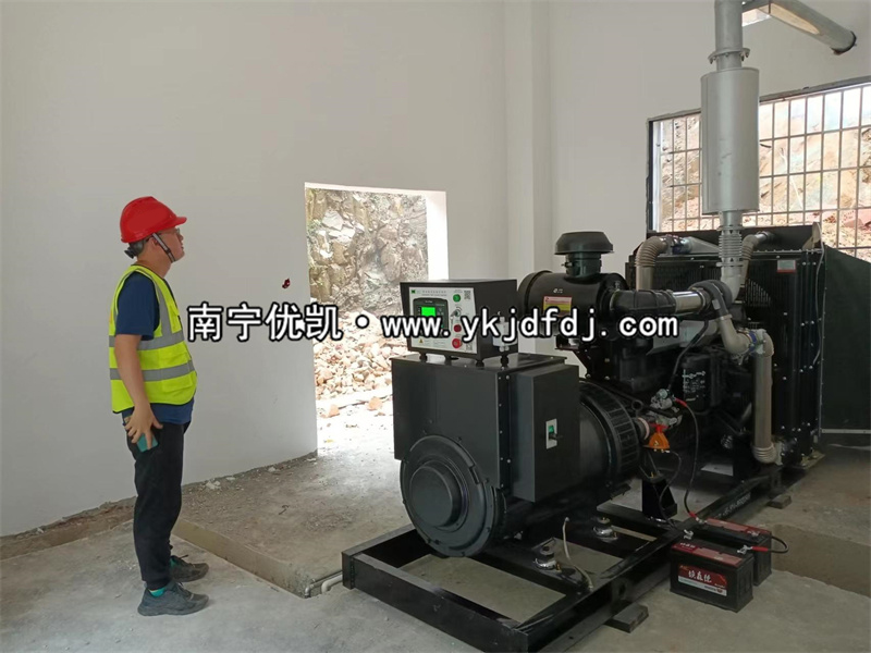 2022年5月6日，250KW上柴發(fā)電機(jī)組交付廣西某建筑工程隊(duì)使用