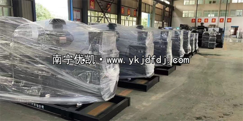 2022年7月28日，多臺上柴發(fā)電機(jī)組發(fā)貨某高速公路服務(wù)區(qū)