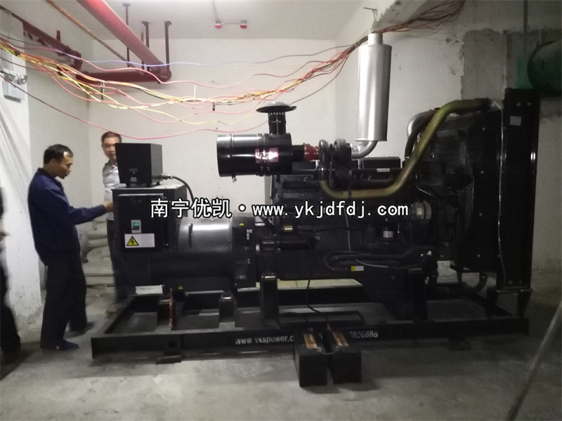 2022年8月3日，300KW凱普發(fā)電機(jī)組安裝調(diào)試現(xiàn)場