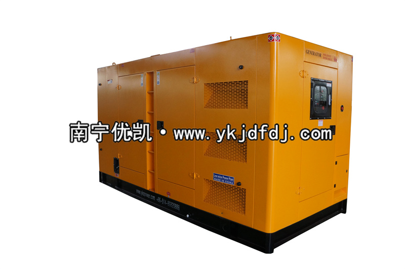 2022年8月27日，200KW靜音柴油發(fā)電機(jī)組發(fā)貨南寧某工程項(xiàng)目現(xiàn)場
