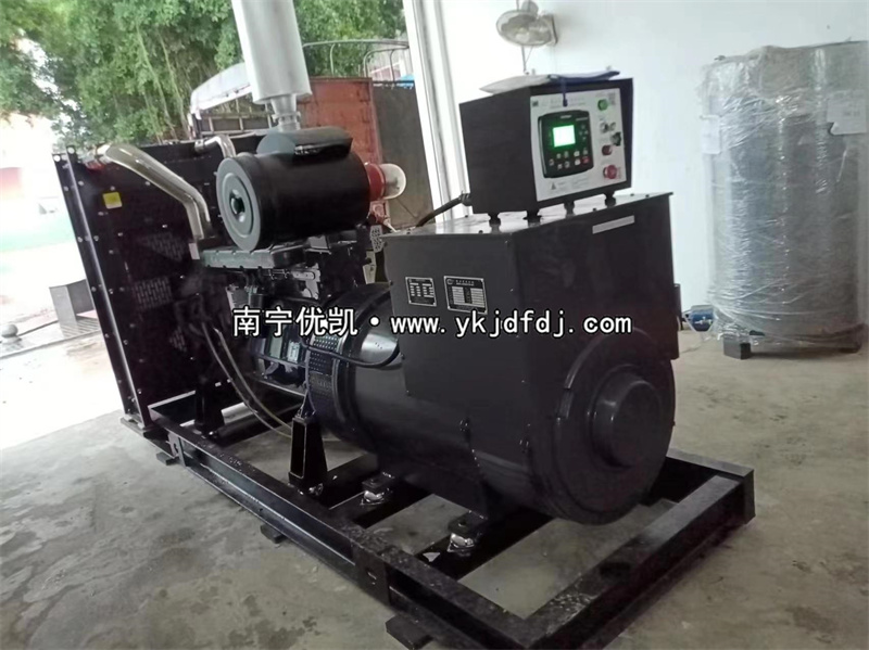 2024年3月14日，學(xué)校項目400kw凱普柴油發(fā)電機組安裝調(diào)試并通過驗收